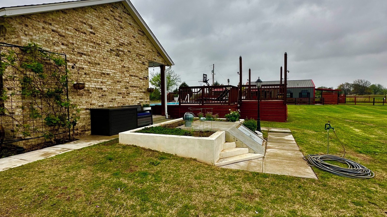 Photo of Outdoor in Noble