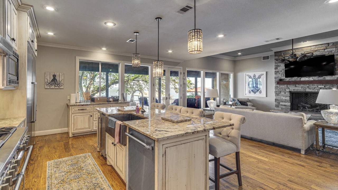 Photo of Kitchen in Cedar Creek Reservoir
