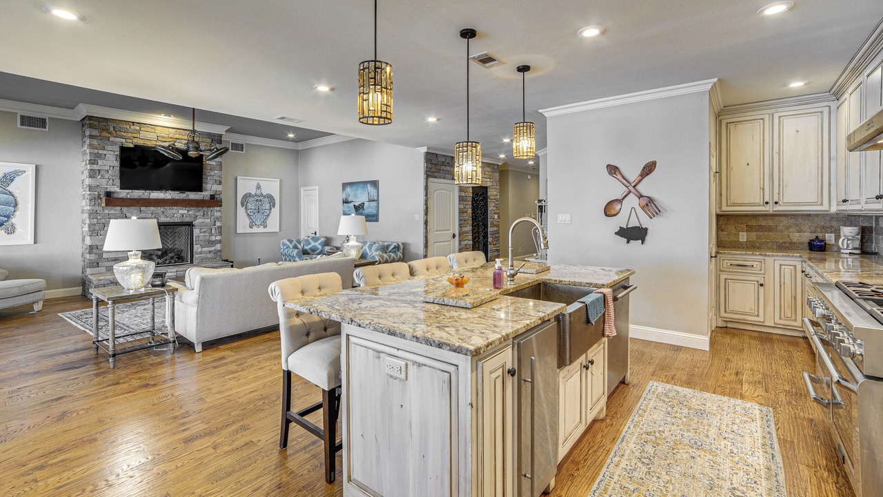 Photo of Kitchen in Cedar Creek Reservoir