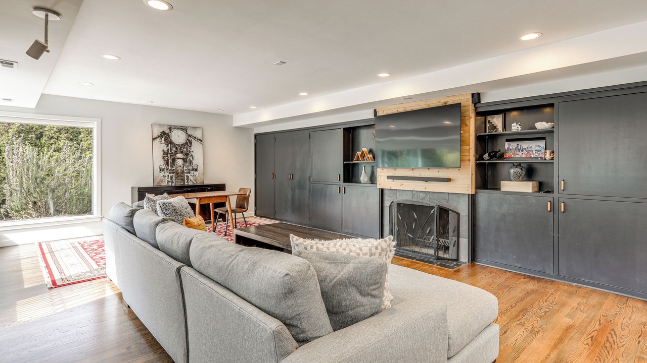 Photo of Livingroom in Broadway
