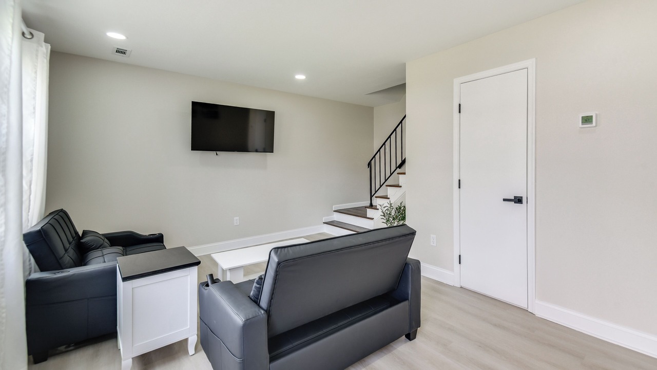 Photo of Livingroom in Newport News