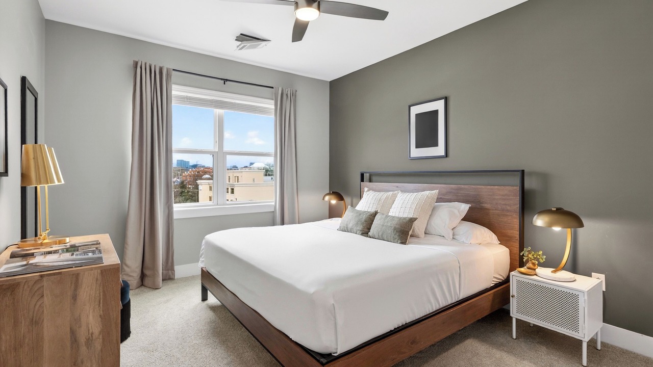 Photo of Bedroom in Hillsboro West End