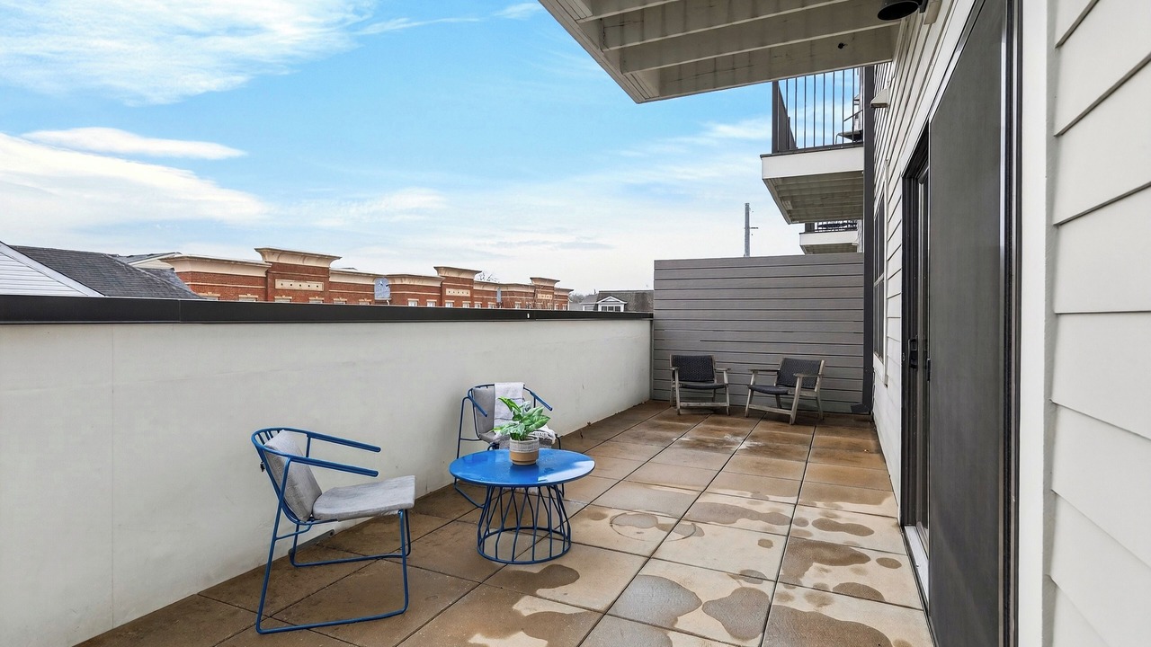 Photo of Patio Balcony in Hillsboro West End