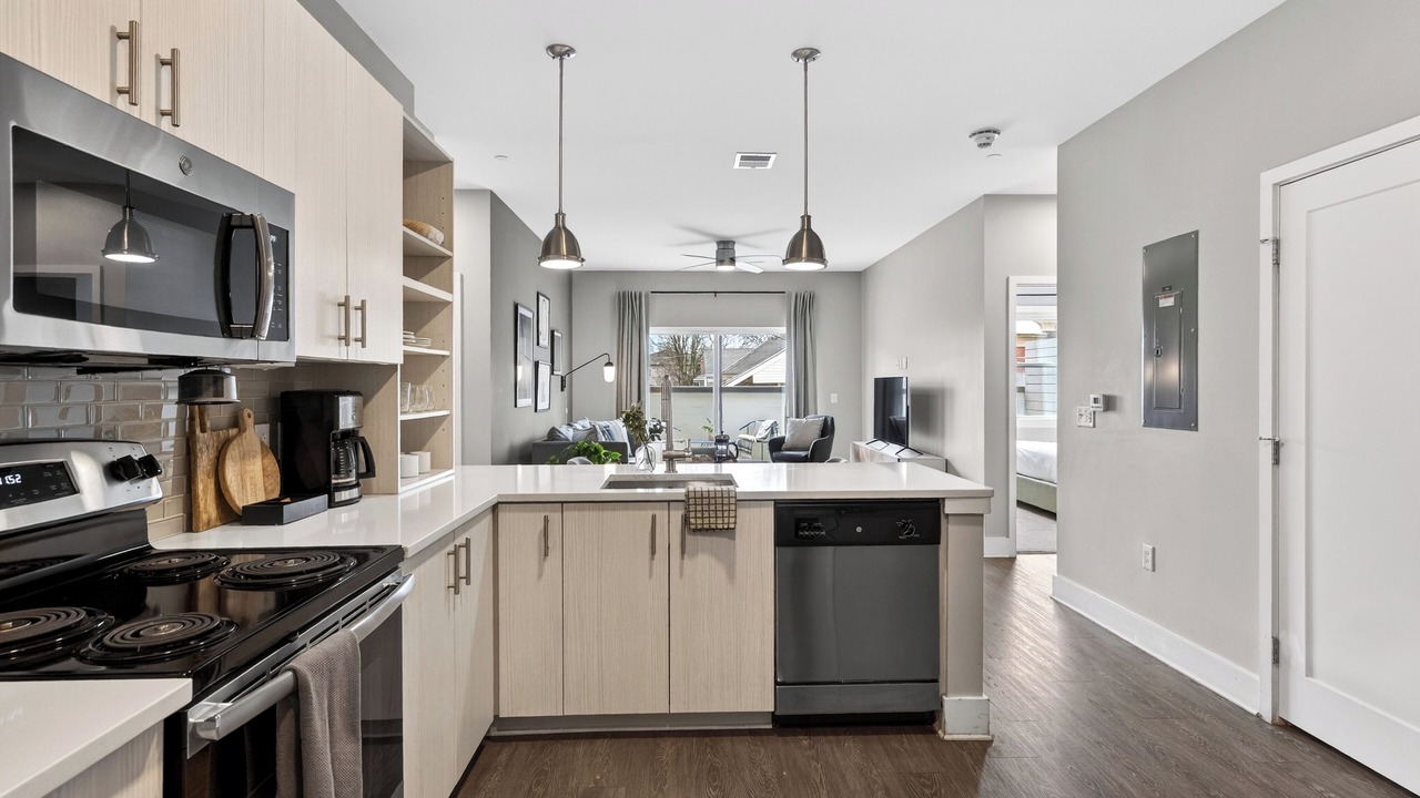 Photo of Kitchen in Hillsboro West End