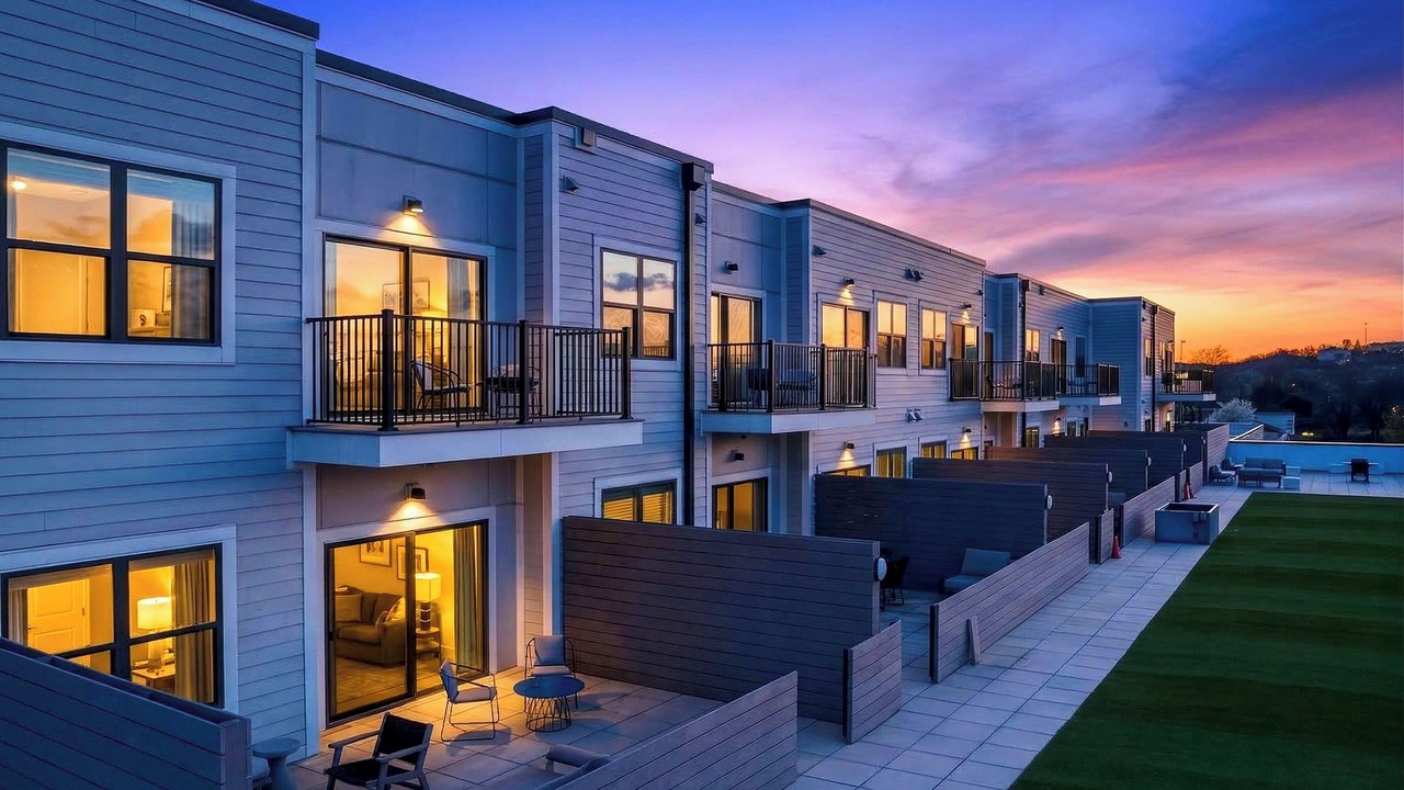 Photo of Outdoor in Hillsboro West End