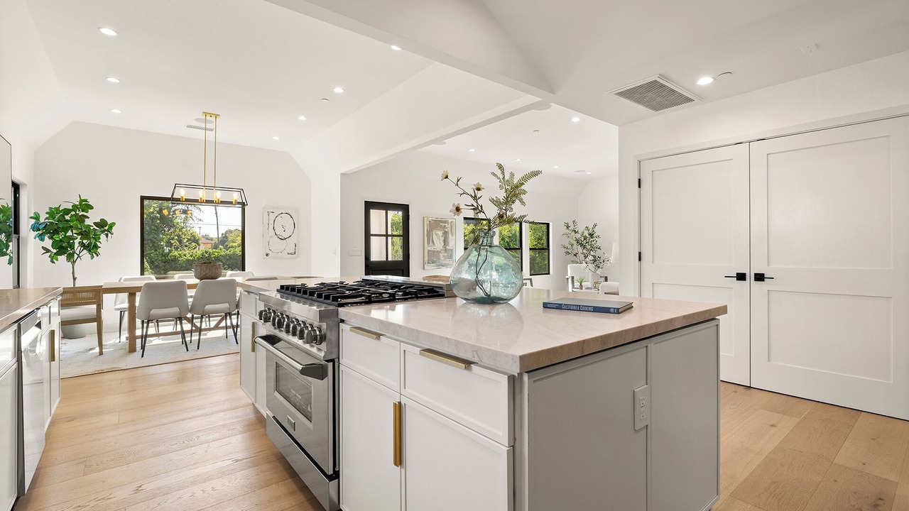 Photo of Kitchen in West Los Angeles