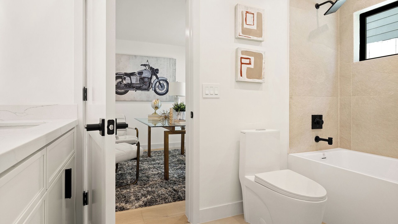 Photo of Bathroom in West Los Angeles