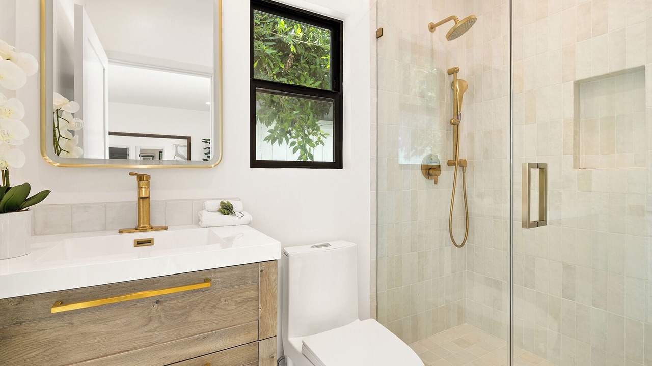 Photo of Bathroom in West Los Angeles