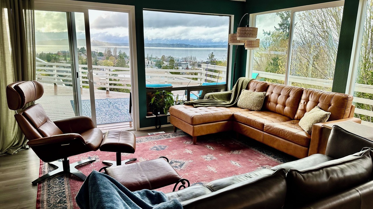 Photo of Livingroom in Alki