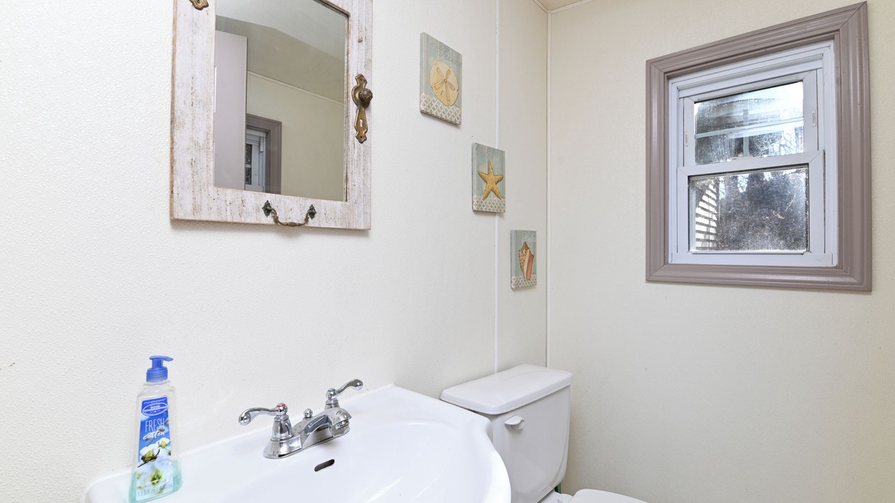 Photo of Bathroom in Sunnyland