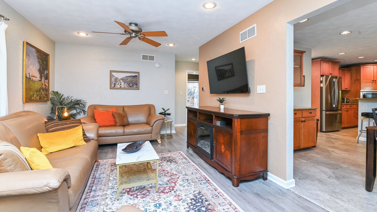 Photo of Livingroom in Sunnyland