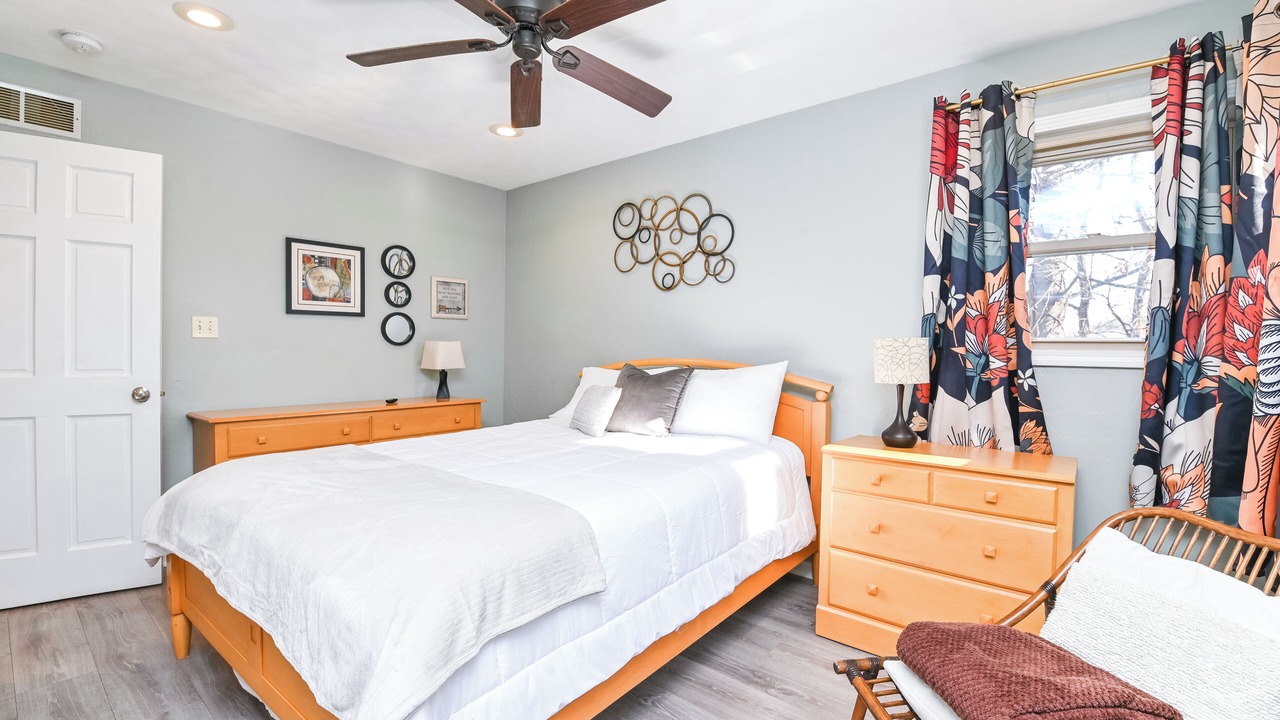 Photo of Bedroom in Sunnyland