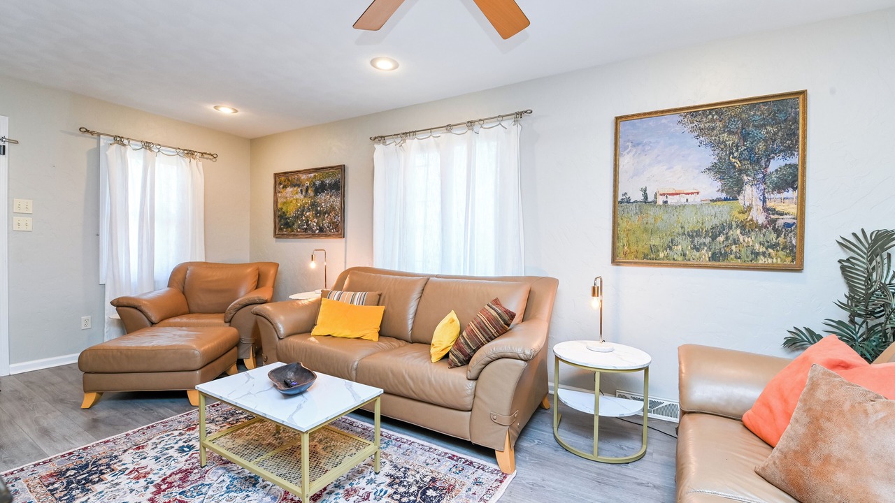 Photo of Livingroom in Sunnyland