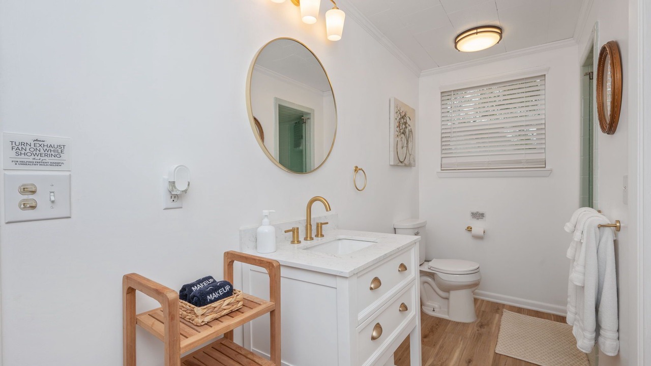 Photo of Bathroom in De Funiak Springs