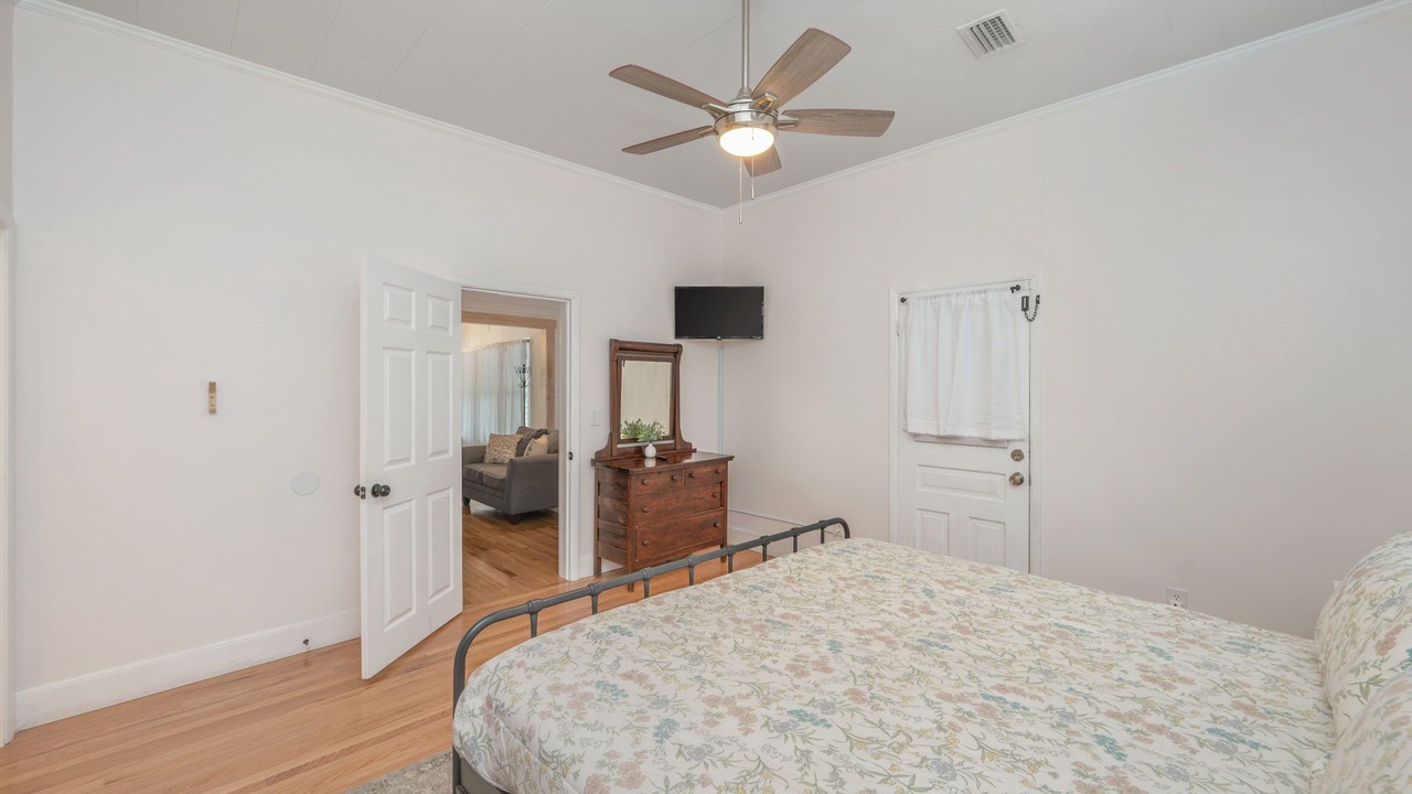 Photo of Bedroom in De Funiak Springs