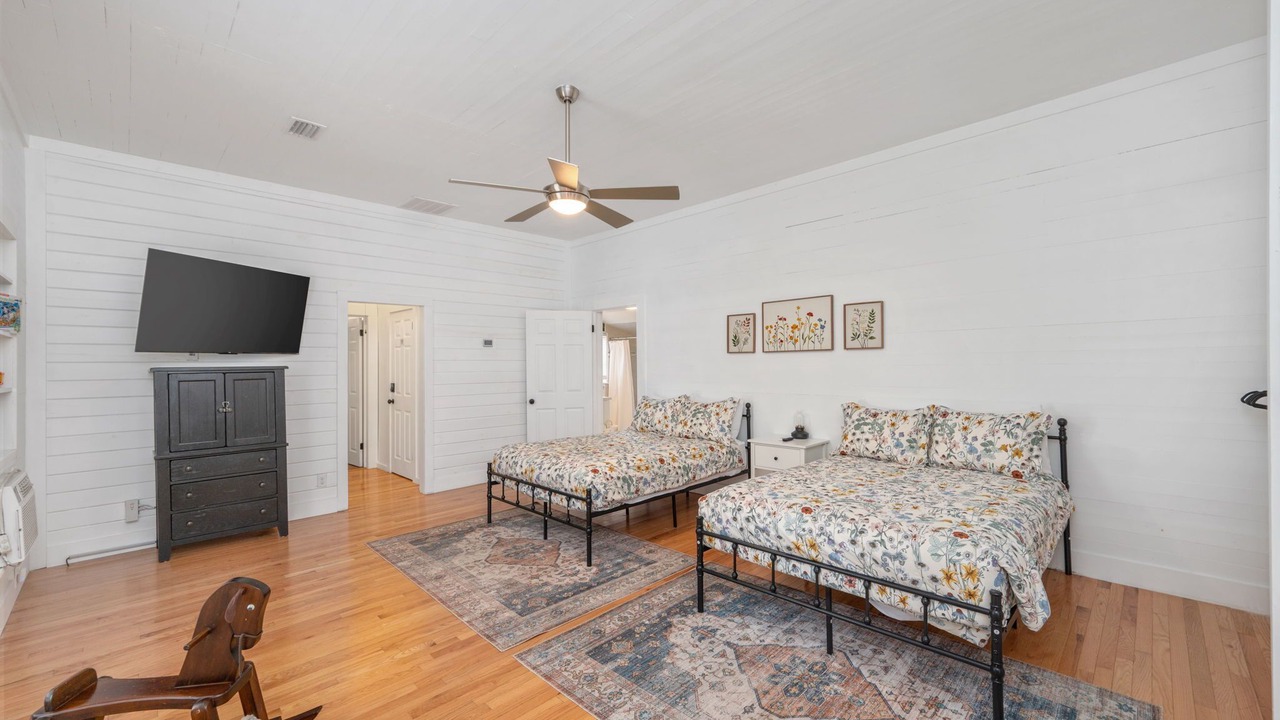 Photo of Bedroom in De Funiak Springs