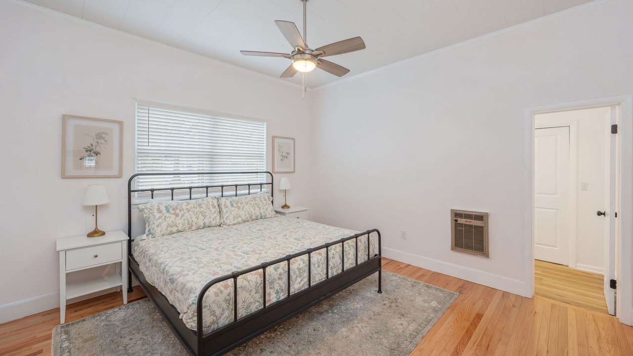 Photo of Bedroom in De Funiak Springs