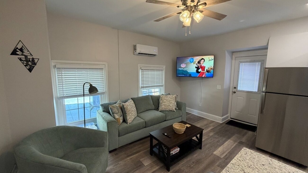 Photo of Livingroom in Ashfield