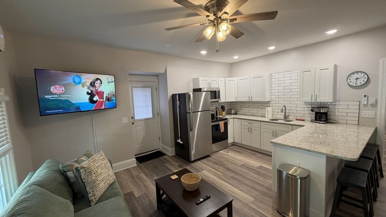 Photo of Livingroom in Ashfield