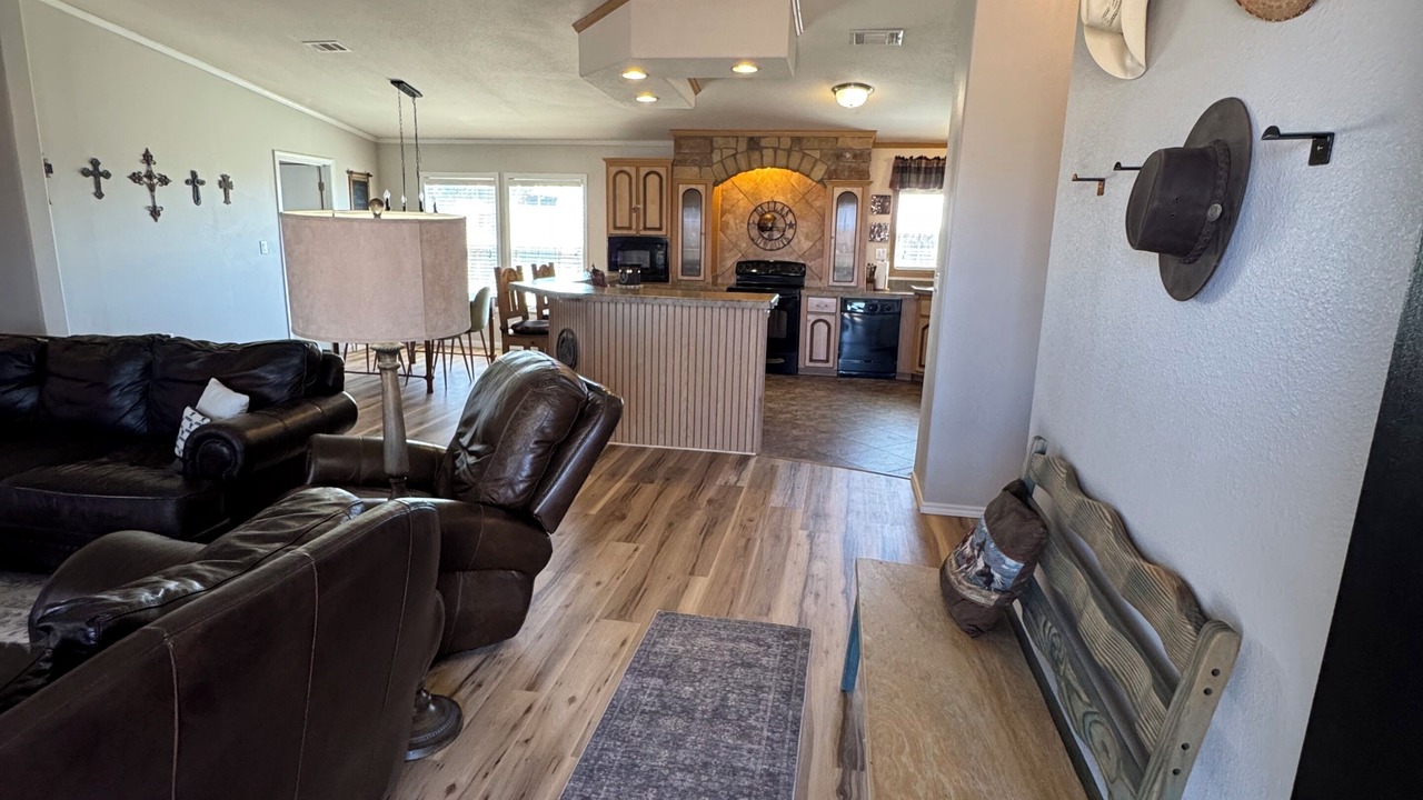 Photo of Livingroom in Colorado City