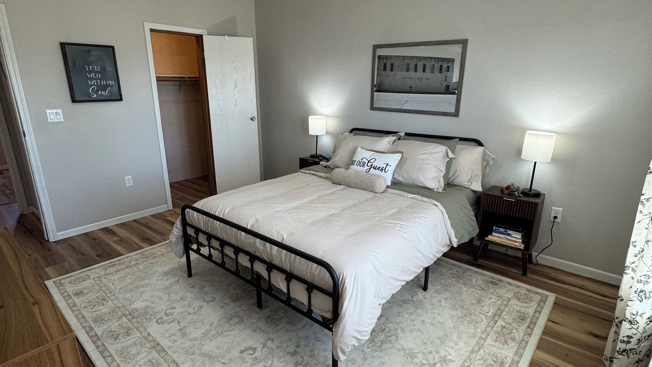 Photo of Bedroom in Colorado City