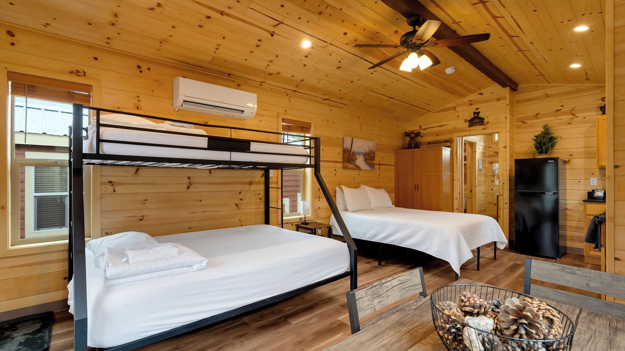 Photo of Bedroom in Summerhaven
