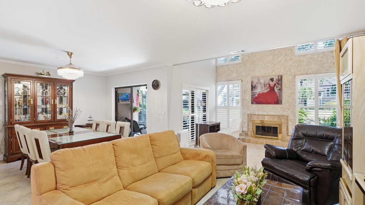 Photo of Livingroom in Deerfield Beach