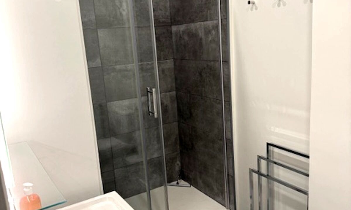 Photo of Bathroom in Ouistreham