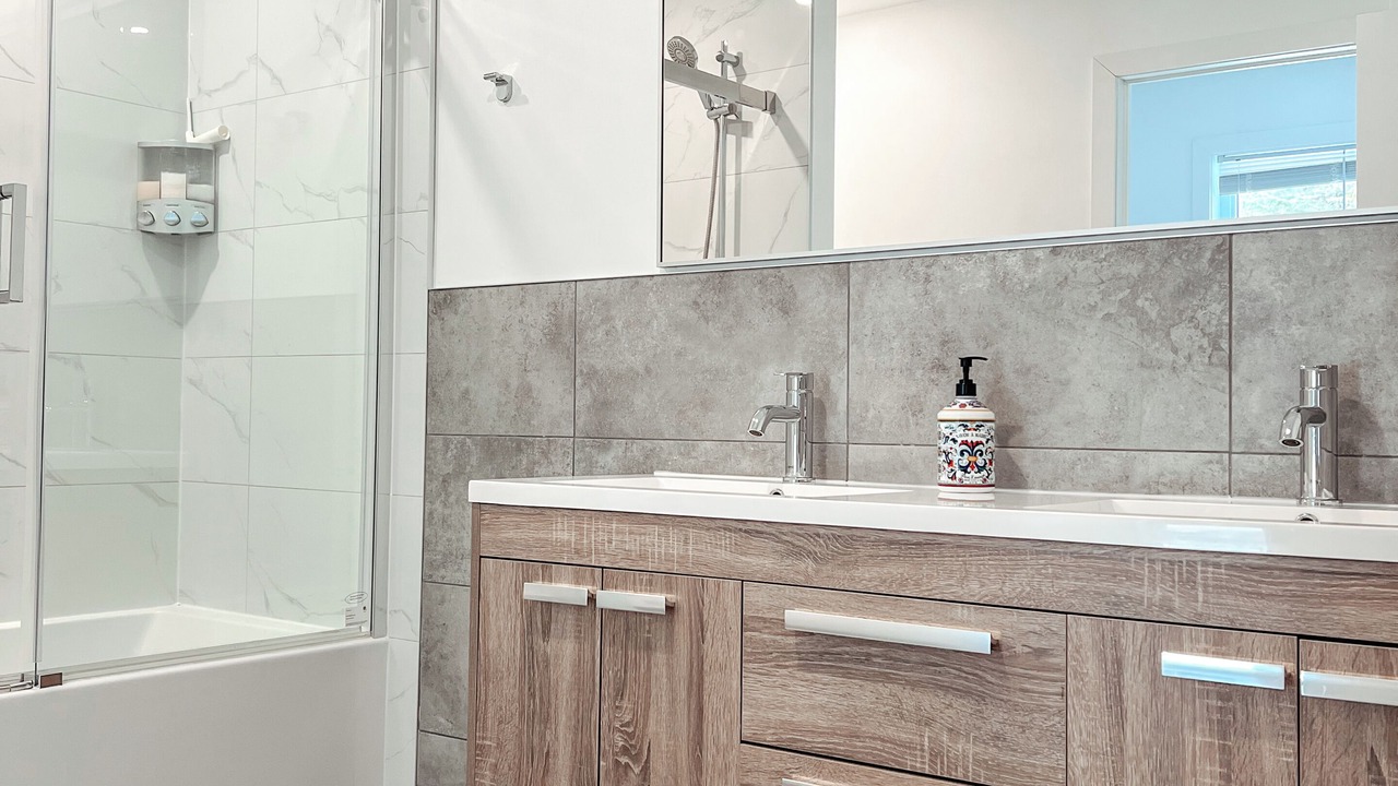 Photo of Bathroom in Notre-Dame-de-la-Merci