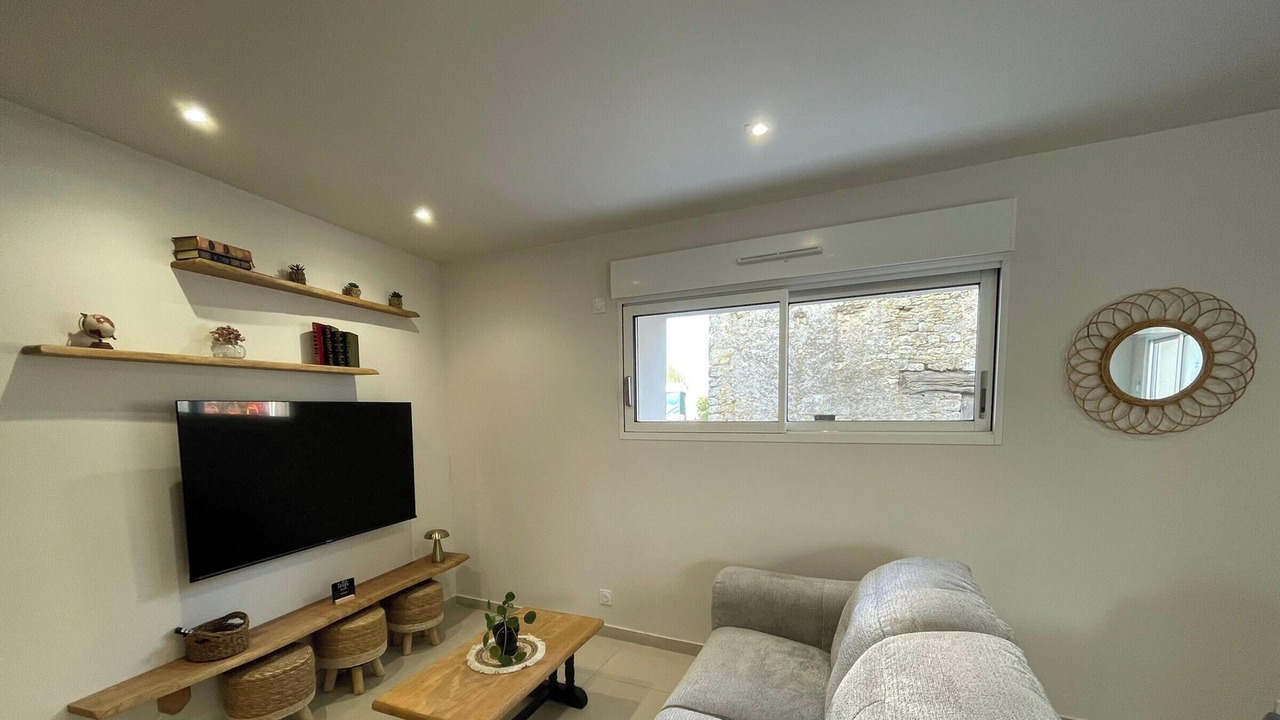 Photo of Livingroom in Saint-Vincent-Sterlanges