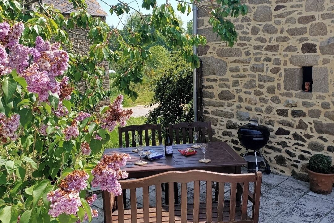 Photo of Outdoor in Megrit