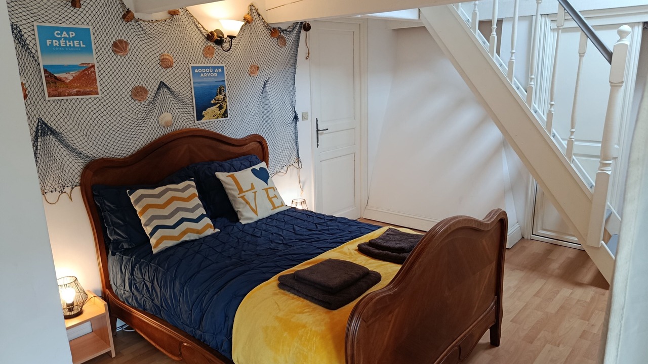 Photo of Bedroom in Megrit