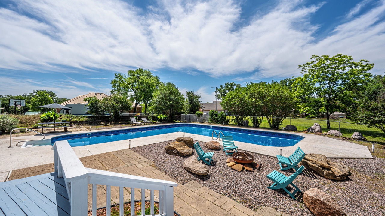 Photo of Outdoor in Kingston
