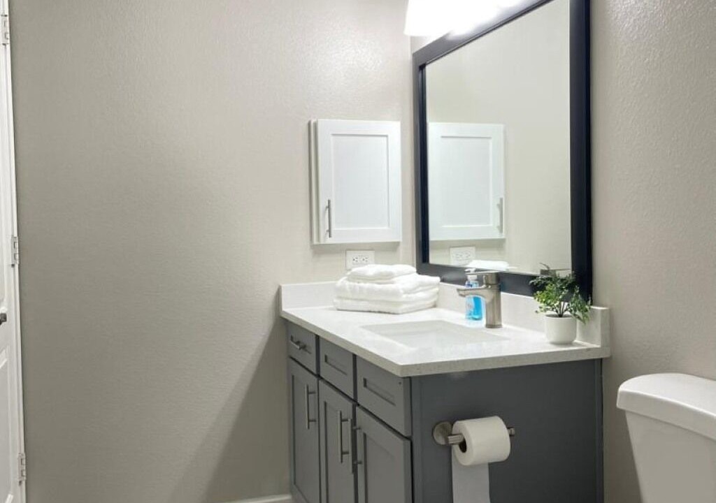 Photo of Bathroom in Alden Bridge