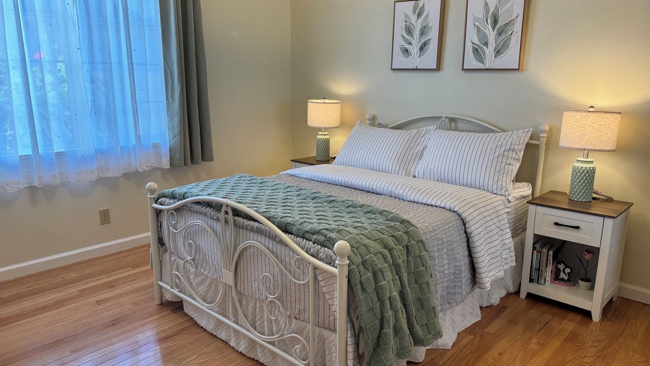 Photo of Bedroom in Broadmoor