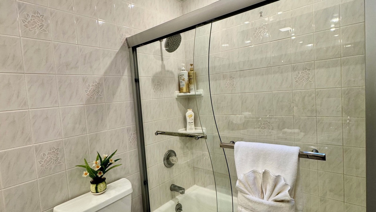 Photo of Bathroom in Broadmoor