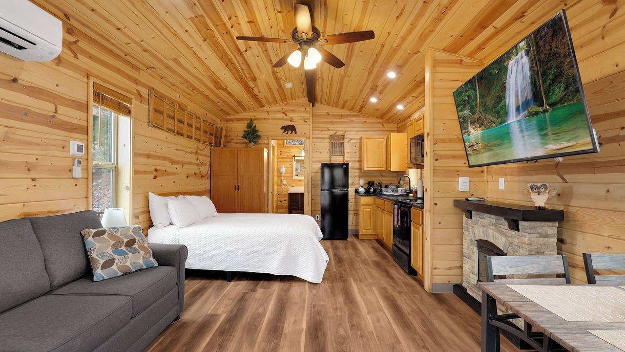 Photo of Bedroom in Summerhaven