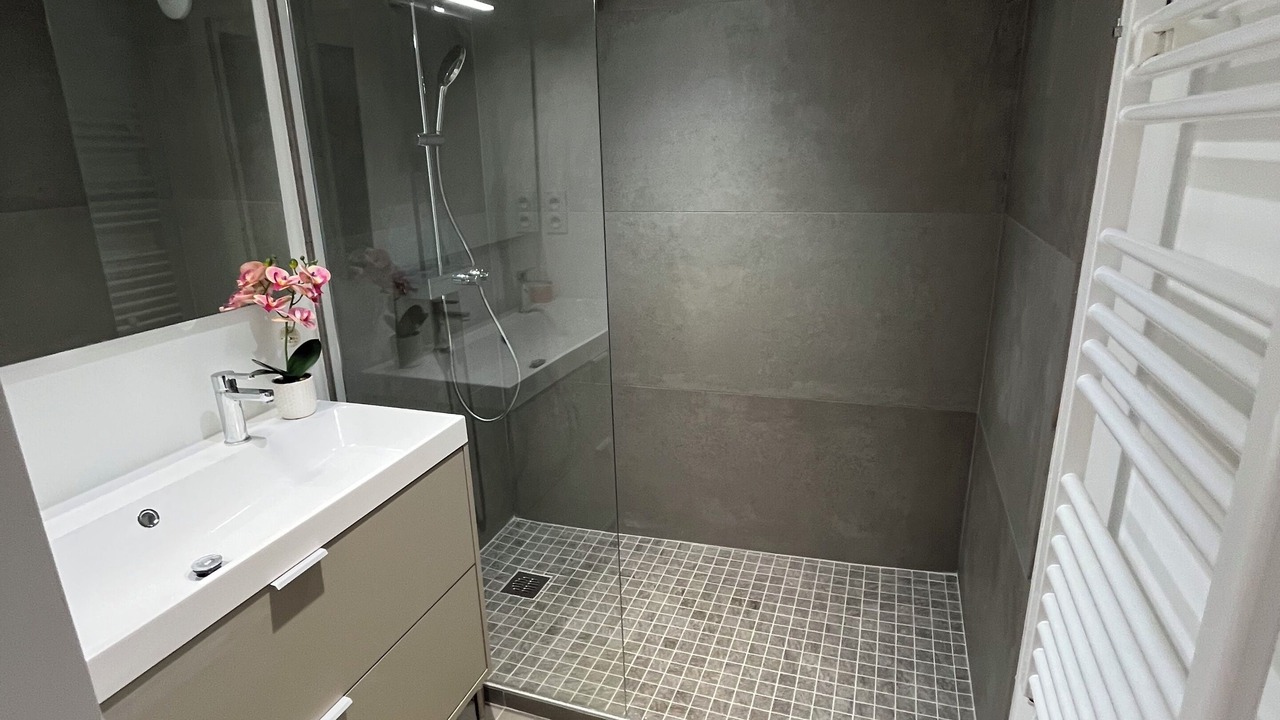 Photo of Bathroom in Guilhemery