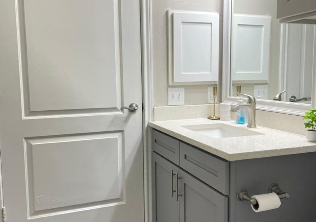 Photo of Bathroom in Alden Bridge