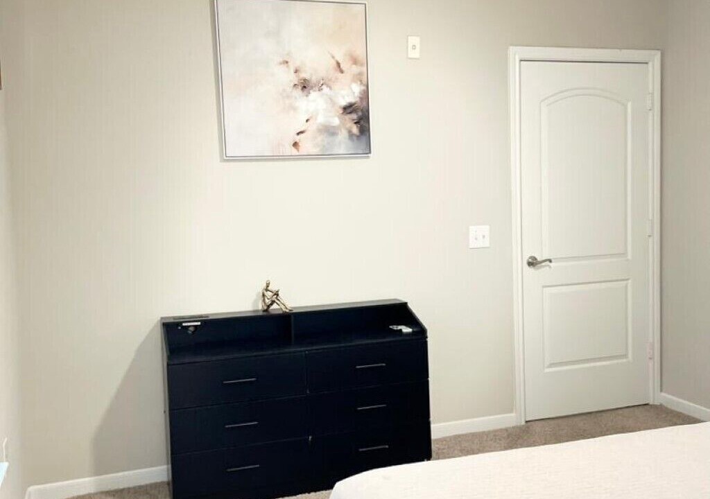 Photo of Bedroom in Alden Bridge
