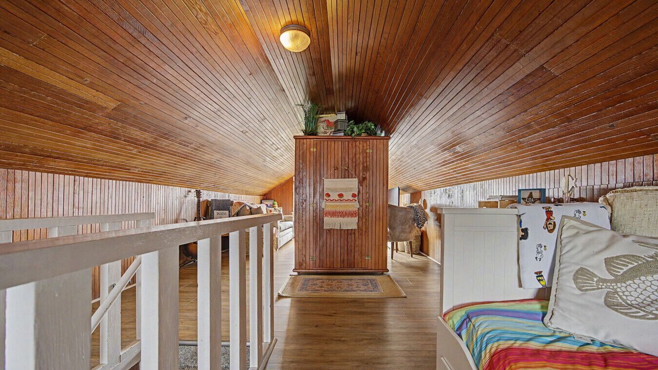 Photo of Bedroom in Rockaway Beach