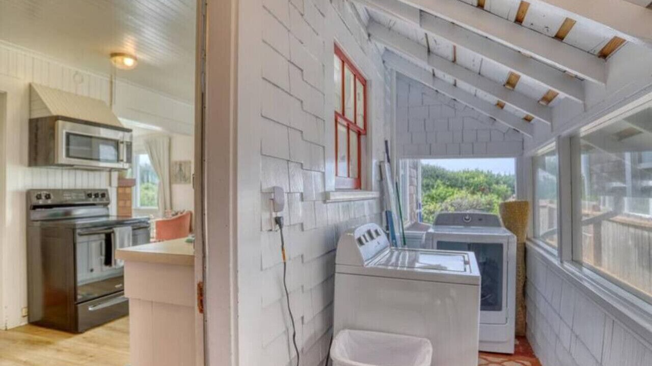 Photo of Kitchen in Rockaway Beach
