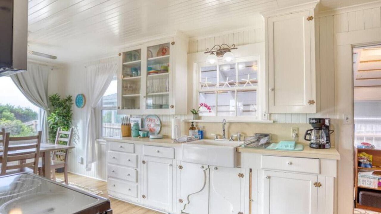 Photo of Kitchen in Rockaway Beach