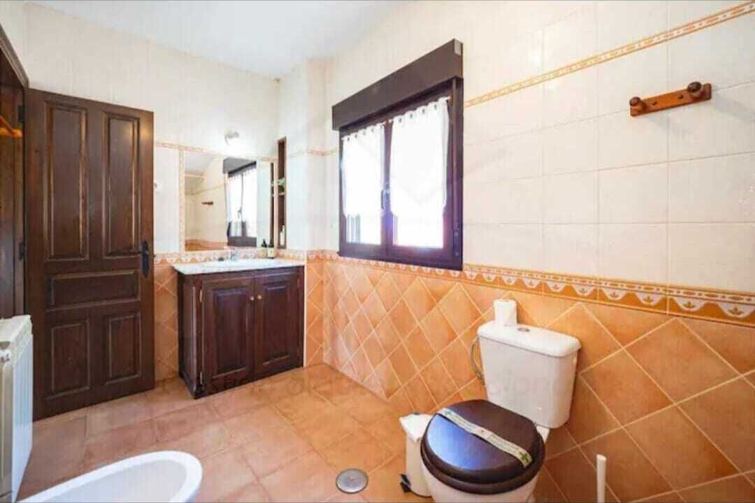 Photo of Bathroom in Perlleces
