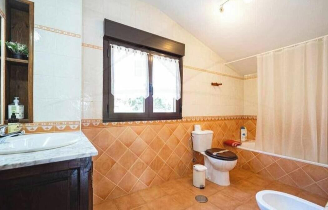 Photo of Bathroom in Perlleces