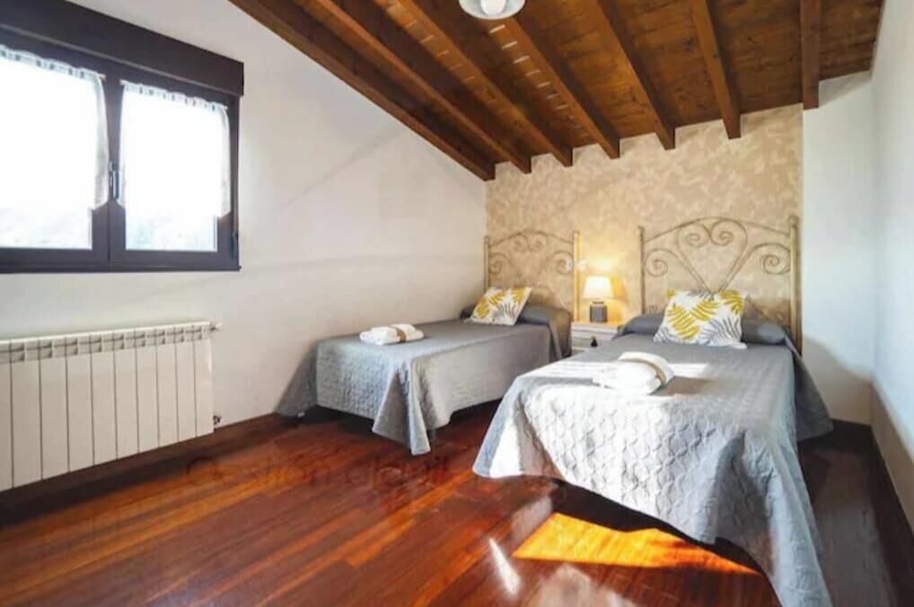 Photo of Bedroom in Perlleces