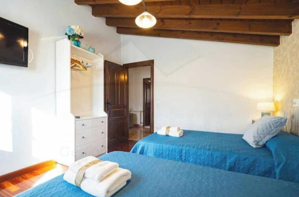 Photo of Bedroom in Perlleces