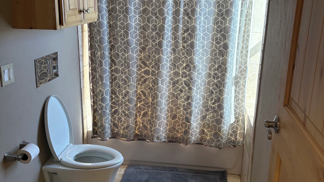 Photo of Bathroom in Elk City