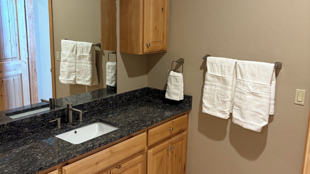 Photo of Bathroom in Elk City
