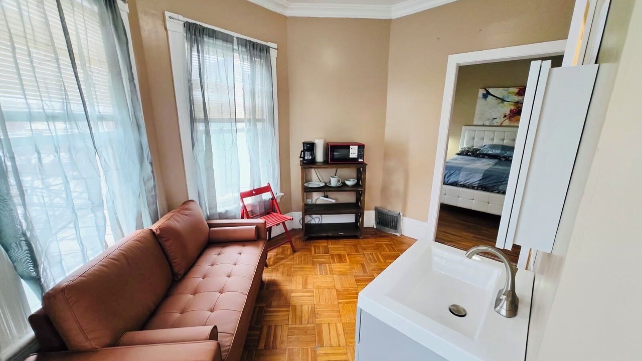 Photo of Livingroom in Federal Hill